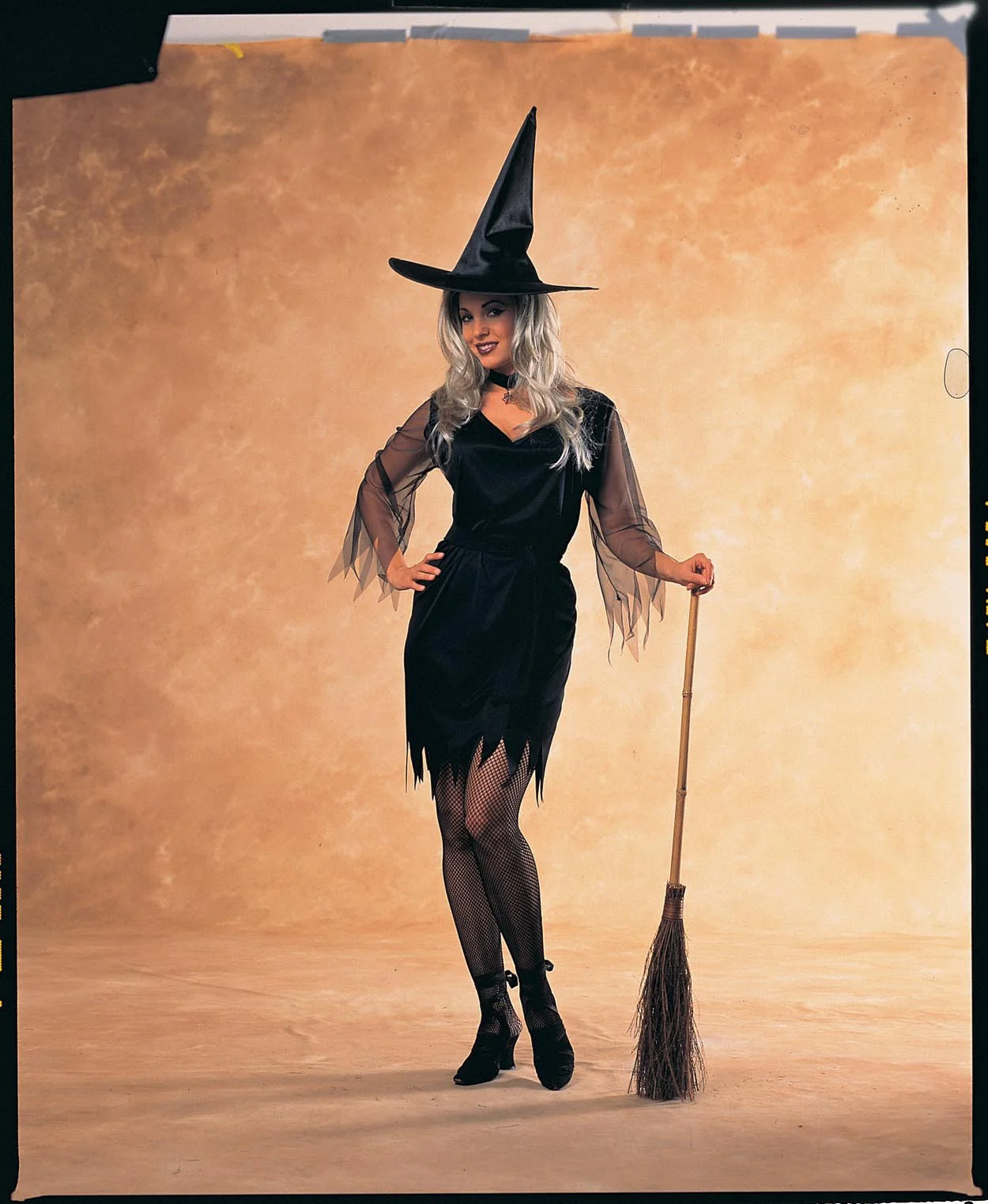 Womens Witch Costume